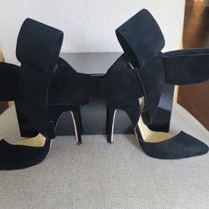 Amina Abdul Jalil Black Bow Pumps